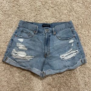 Aeropostale mom Jean shorts, size 12